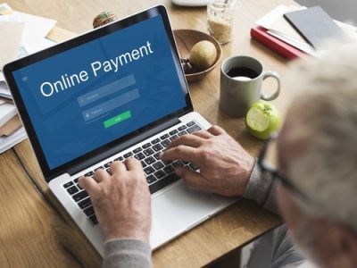Can I legally deposit and withdraw money to online casinos